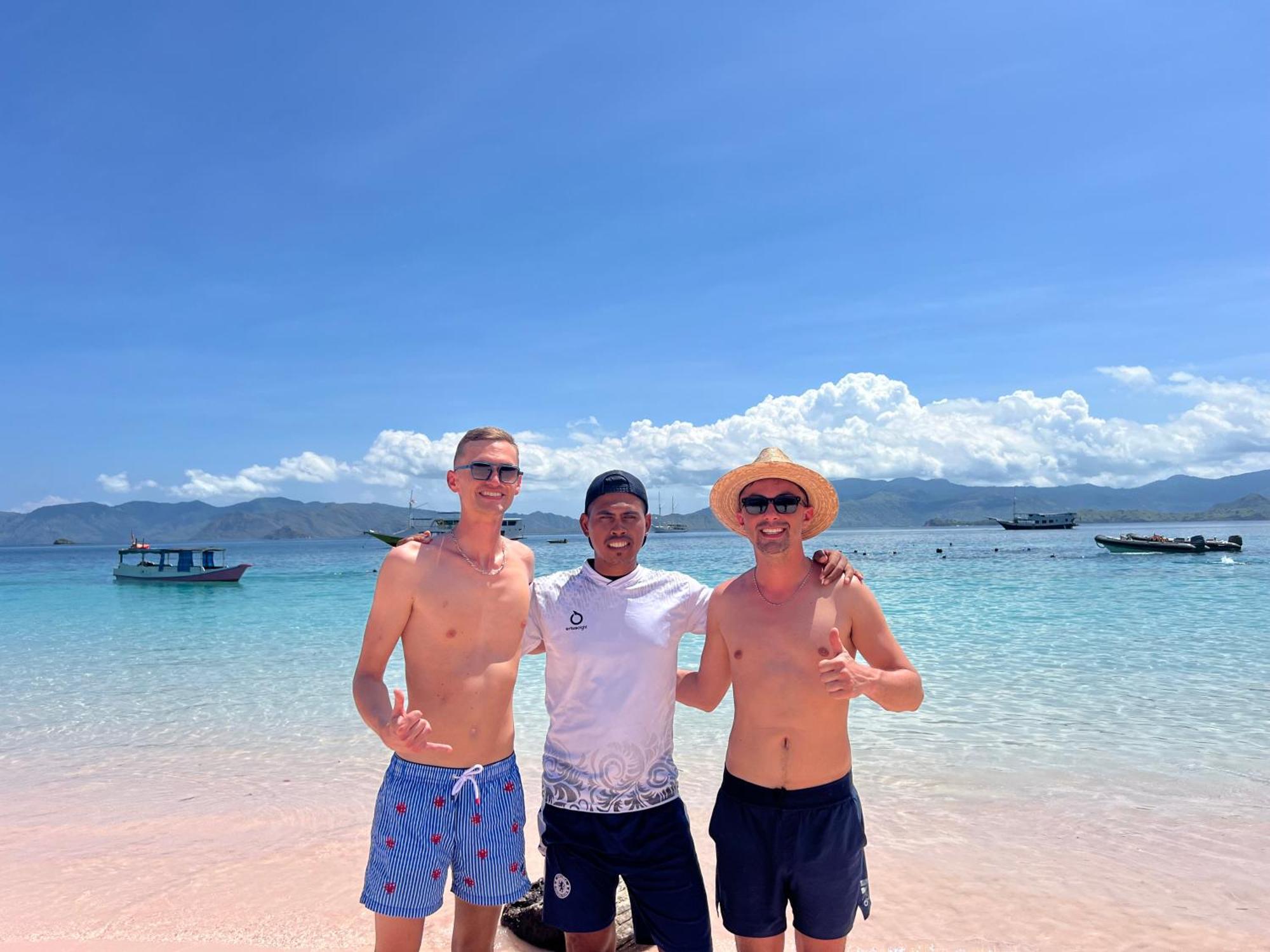 Jhuna Komodo Homestay 외부 사진